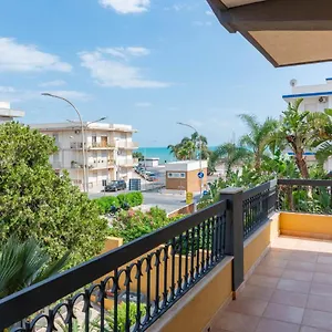 Appartamento Cozy With Private Parking, Marina di Ragusa
