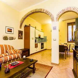  Appartamento Housmart Palestro 5 Italia